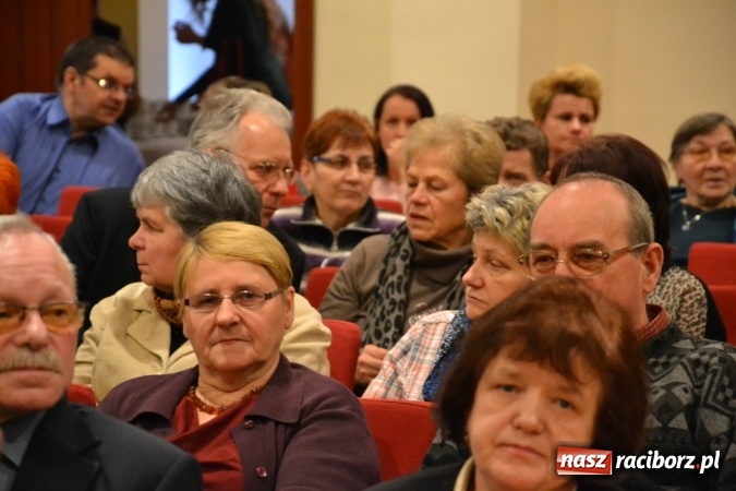 Zdjęcie w galerii na portalu naszraciborz.pl: Kobiety, kobietki, matrony, kokietki - widowisko na zamku wiadomości z regionu