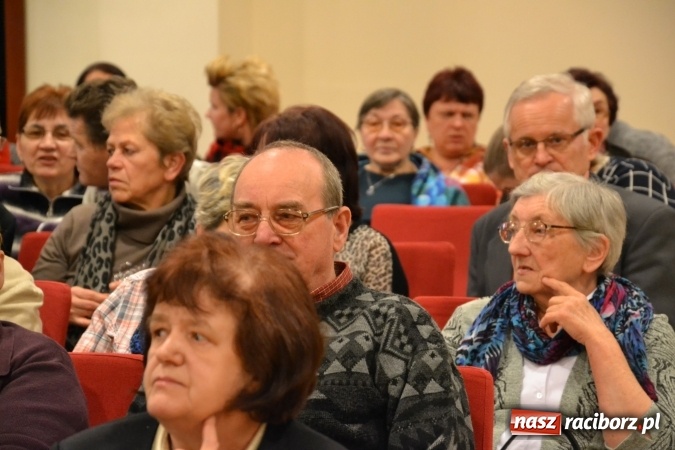 Zdjęcie w galerii na portalu naszraciborz.pl: Kobiety, kobietki, matrony, kokietki - widowisko na zamku wiadomości z regionu