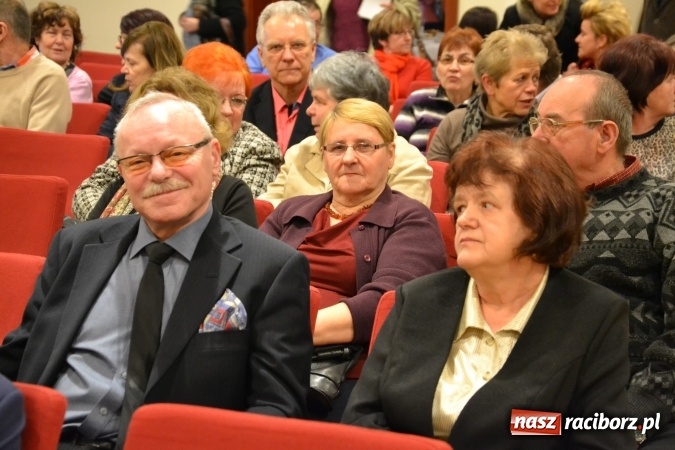 Zdjęcie w galerii na portalu naszraciborz.pl: Kobiety, kobietki, matrony, kokietki - widowisko na zamku wiadomości z regionu