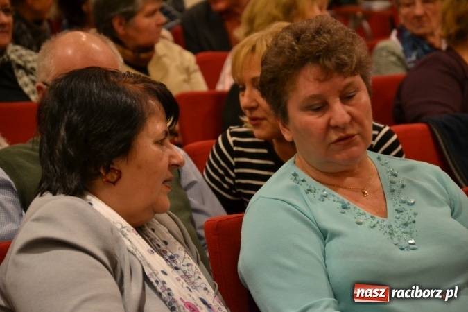 Zdjęcie w galerii na portalu naszraciborz.pl: Kobiety, kobietki, matrony, kokietki - widowisko na zamku wiadomości z regionu