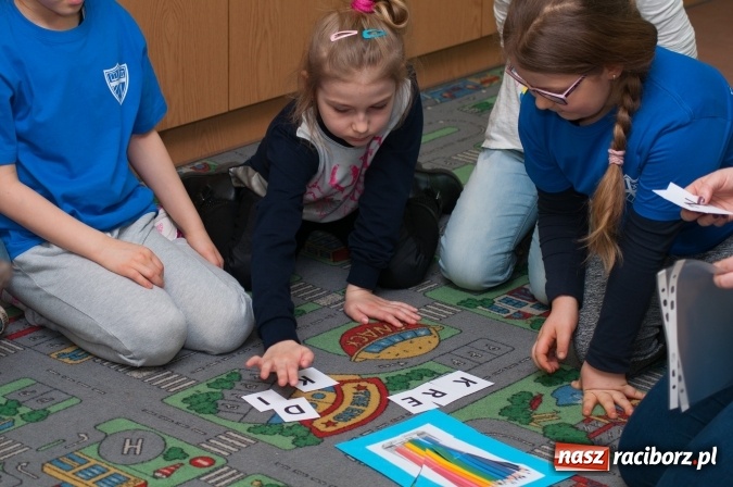 Zdjęcie w galerii na portalu naszraciborz.pl: Dzień otwarty w katolickiej szkole podstawowej  wiadomości z regionu