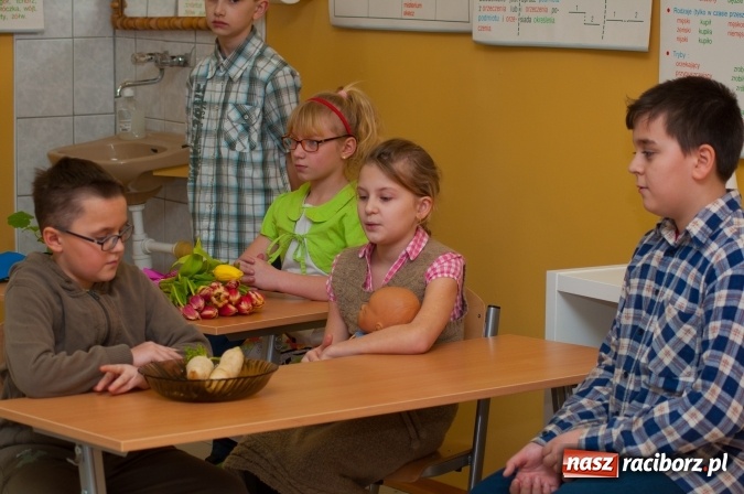 Zdjęcie w galerii na portalu naszraciborz.pl: Dzień otwarty w katolickiej szkole podstawowej  wiadomości z regionu