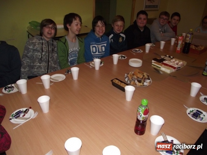 Zdjęcie w galerii na portalu naszraciborz.pl: Nocne marki zn&oacute;w opanowały SP 4 wiadomości z regionu