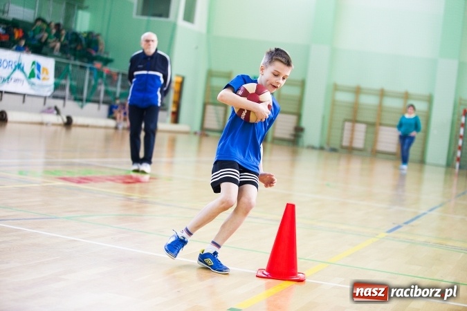 Zdjęcie w galerii na portalu naszraciborz.pl: Turniej Gier i Zabaw w Arenie Rafako wiadomości z regionu