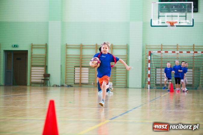Zdjęcie w galerii na portalu naszraciborz.pl: Turniej Gier i Zabaw w Arenie Rafako wiadomości z regionu