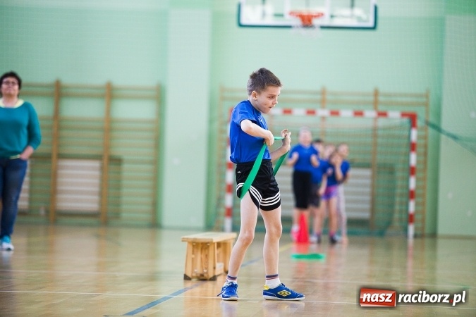 Zdjęcie w galerii na portalu naszraciborz.pl: Turniej Gier i Zabaw w Arenie Rafako wiadomości z regionu