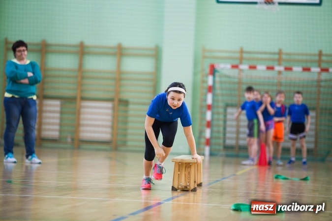Zdjęcie w galerii na portalu naszraciborz.pl: Turniej Gier i Zabaw w Arenie Rafako wiadomości z regionu
