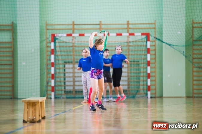 Zdjęcie w galerii na portalu naszraciborz.pl: Turniej Gier i Zabaw w Arenie Rafako wiadomości z regionu