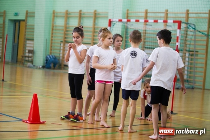 Zdjęcie w galerii na portalu naszraciborz.pl: Turniej Gier i Zabaw w Arenie Rafako wiadomości z regionu