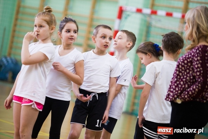 Zdjęcie w galerii na portalu naszraciborz.pl: Turniej Gier i Zabaw w Arenie Rafako wiadomości z regionu