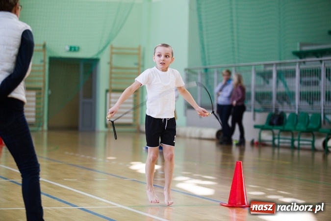 Zdjęcie w galerii na portalu naszraciborz.pl: Turniej Gier i Zabaw w Arenie Rafako wiadomości z regionu