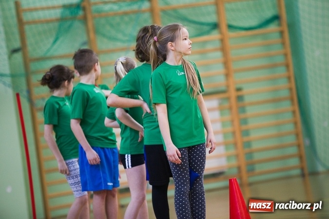 Zdjęcie w galerii na portalu naszraciborz.pl: Turniej Gier i Zabaw w Arenie Rafako wiadomości z regionu