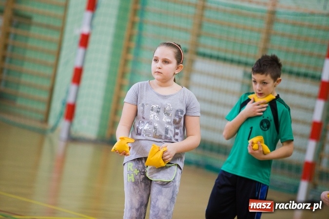 Zdjęcie w galerii na portalu naszraciborz.pl: Turniej Gier i Zabaw w Arenie Rafako wiadomości z regionu