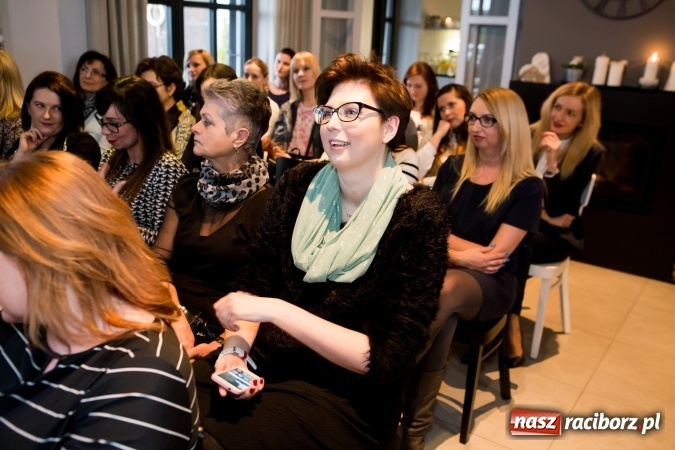 Zdjęcie w galerii na portalu naszraciborz.pl: Wprowadź w życie pozytywne zmiany - w Villi Antiqua odbyły się warsztaty dla kobiet wiadomości z regionu
