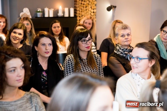 Zdjęcie w galerii na portalu naszraciborz.pl: Wprowadź w życie pozytywne zmiany - w Villi Antiqua odbyły się warsztaty dla kobiet wiadomości z regionu