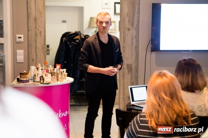 Zdjęcie w galerii na portalu naszraciborz.pl: Wprowadź w życie pozytywne zmiany - w Villi Antiqua odbyły się warsztaty dla kobiet wiadomości z regionu