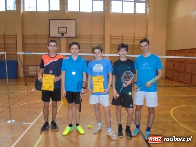 Zdjęcie w galerii na portalu naszraciborz.pl: Dzień Kobiet na sportowo - Ognisko TKKF Rafako zorganizowało turniej badmintona wiadomości z regionu