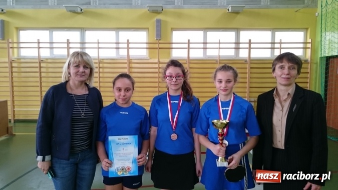 Zdjęcie w galerii na portalu naszraciborz.pl: W Pawłowie odbył się półfinał wojewódzki szkół podstawowych w tenisie wiadomości z regionu