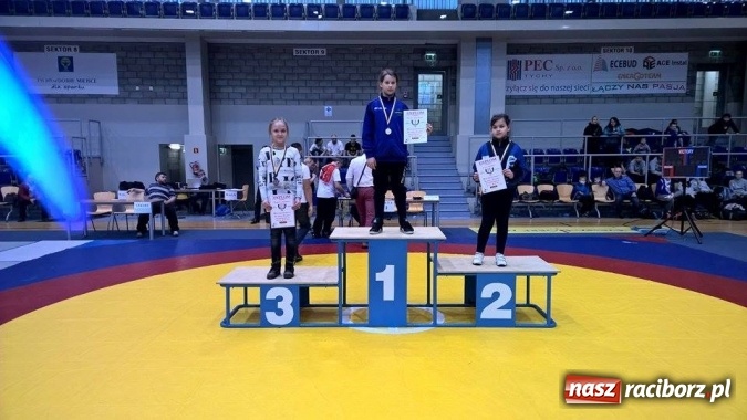 Zdjęcie w galerii na portalu naszraciborz.pl: Pięć medali zapaśniczek Unii Racibórz na Mistrzostwach Śląska wiadomości z regionu