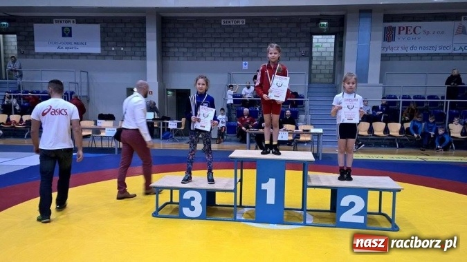 Zdjęcie w galerii na portalu naszraciborz.pl: Pięć medali zapaśniczek Unii Racibórz na Mistrzostwach Śląska wiadomości z regionu