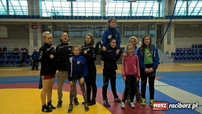 Zdjęcie w galerii na portalu naszraciborz.pl: Pięć medali zapaśniczek Unii Racibórz na Mistrzostwach Śląska wiadomości z regionu