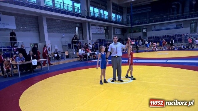 Zdjęcie w galerii na portalu naszraciborz.pl: Pięć medali zapaśniczek Unii Racibórz na Mistrzostwach Śląska wiadomości z regionu