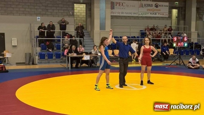 Zdjęcie w galerii na portalu naszraciborz.pl: Pięć medali zapaśniczek Unii Racibórz na Mistrzostwach Śląska wiadomości z regionu