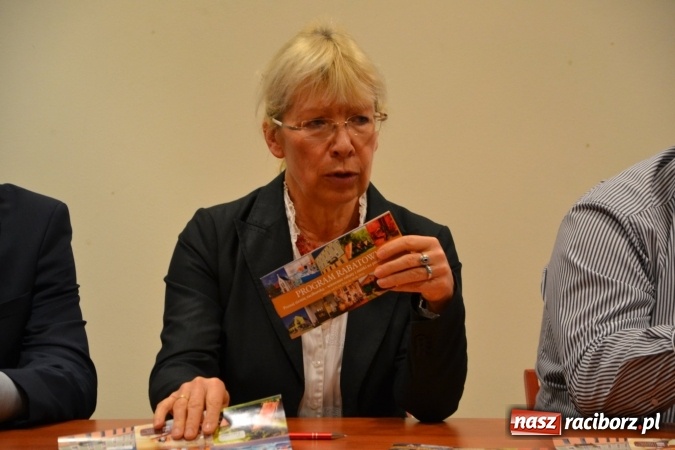 Zdjęcie w galerii na portalu naszraciborz.pl: Poznaj ziemię raciborską - wiosenne rabaty i zniżki na produkty i usługi - 1 kwietnia rusza nowy program rabatowy wiadomości z regionu