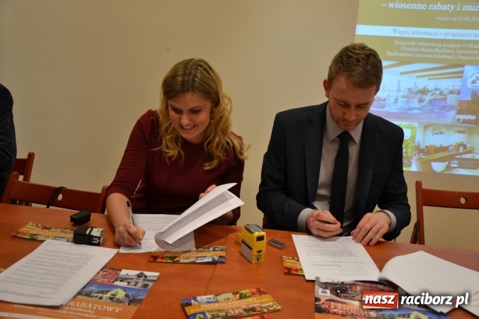 Zdjęcie w galerii na portalu naszraciborz.pl: Poznaj ziemię raciborską - wiosenne rabaty i zniżki na produkty i usługi - 1 kwietnia rusza nowy program rabatowy wiadomości z regionu