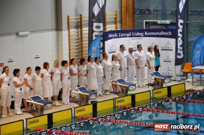 Zdjęcie w galerii na portalu naszraciborz.pl: Pływanie: Dawid Dziedzic i Dorian Bachlaj z medalami wiadomości z regionu