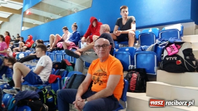 Zdjęcie w galerii na portalu naszraciborz.pl: Pływanie: Dawid Dziedzic i Dorian Bachlaj z medalami wiadomości z regionu