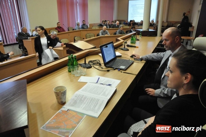 Zdjęcie w galerii na portalu naszraciborz.pl: Debata o raciborskiej starówce, czyli jak w ulicę Długą tchnąć nowe życie! wiadomości z regionu