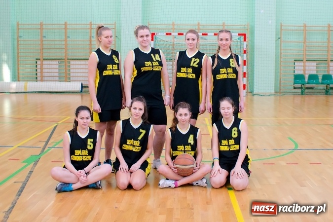 Zdjęcie w galerii na portalu naszraciborz.pl: Koszykarki CKZiU nr 1 lepsze od Czerwionki-Leszczyn wiadomości z regionu