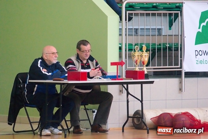 Zdjęcie w galerii na portalu naszraciborz.pl: Koszykarki CKZiU nr 1 lepsze od Czerwionki-Leszczyn wiadomości z regionu