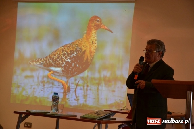 Zdjęcie w galerii na portalu naszraciborz.pl: Niezwykłości przyrody powiatu raciborskiego i okolic - promocja książki na zamku  wiadomości z regionu