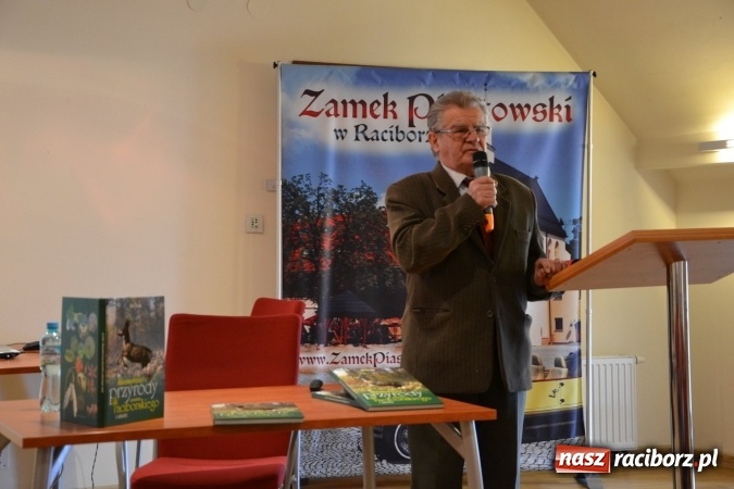 Zdjęcie w galerii na portalu naszraciborz.pl: Niezwykłości przyrody powiatu raciborskiego i okolic - promocja książki na zamku  wiadomości z regionu