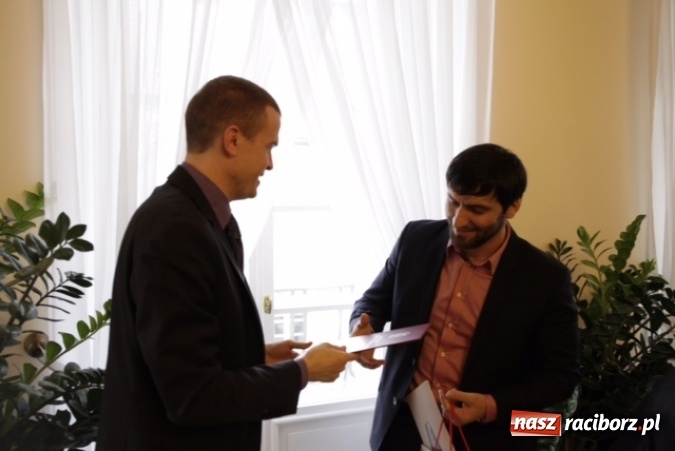 Zdjęcie w galerii na portalu naszraciborz.pl: Medaliści ME w zapasach z wizytą w Ministerstwie Sportu wiadomości z regionu