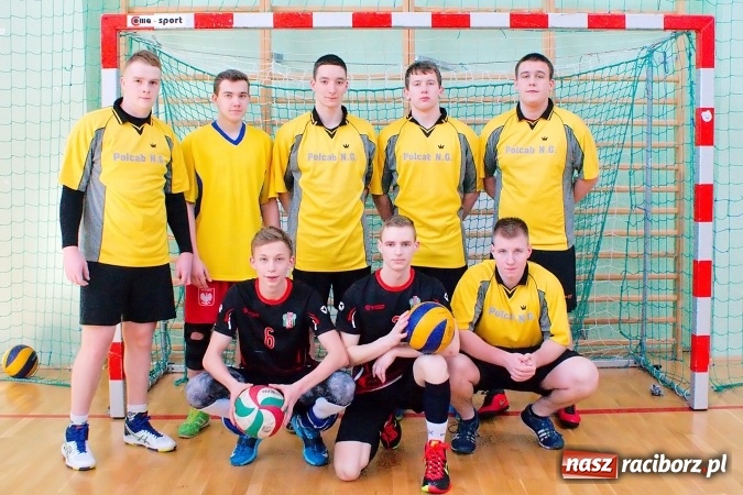 Zdjęcie w galerii na portalu naszraciborz.pl: Siatkarze ZSOMS pewnie awansowali do dalszych rozgrywek wiadomości z regionu