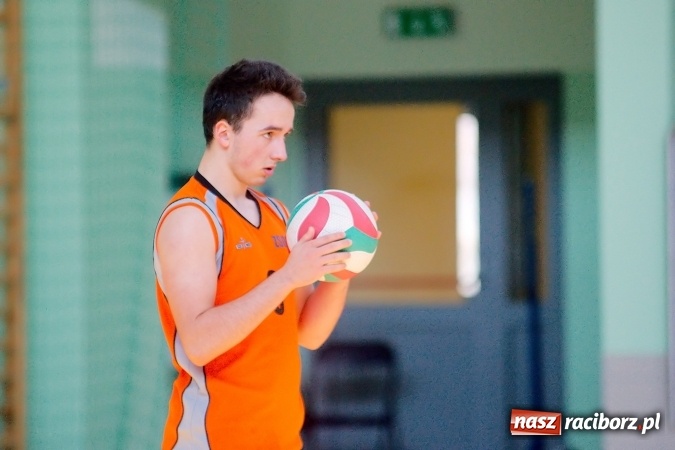 Zdjęcie w galerii na portalu naszraciborz.pl: Siatkarze ZSOMS pewnie awansowali do dalszych rozgrywek wiadomości z regionu