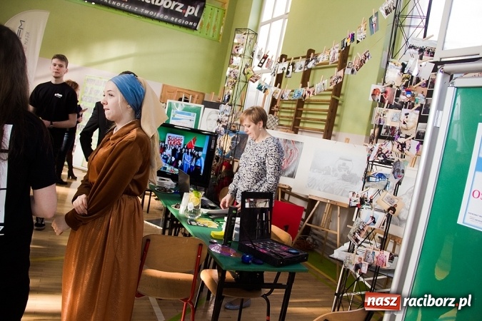 Zdjęcie w galerii na portalu naszraciborz.pl: Targi Pracy i Edukacji w Budowlance - fotoreportaż wiadomości z regionu