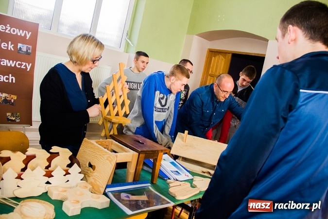 Zdjęcie w galerii na portalu naszraciborz.pl: Targi Pracy i Edukacji w Budowlance - fotoreportaż wiadomości z regionu