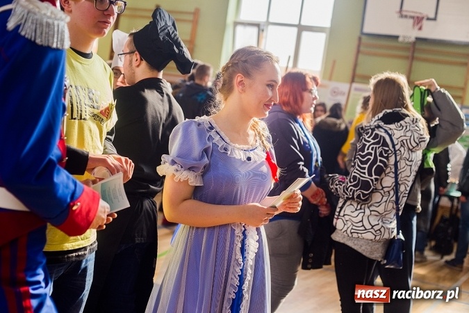 Zdjęcie w galerii na portalu naszraciborz.pl: Targi Pracy i Edukacji w Budowlance - fotoreportaż wiadomości z regionu