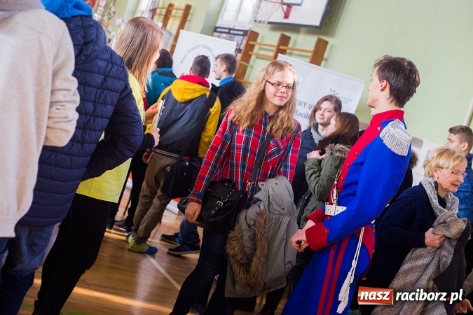 Zdjęcie w galerii na portalu naszraciborz.pl: Targi Pracy i Edukacji w Budowlance - fotoreportaż wiadomości z regionu