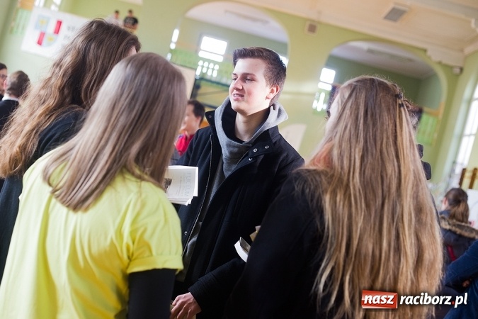 Zdjęcie w galerii na portalu naszraciborz.pl: Targi Pracy i Edukacji w Budowlance - fotoreportaż wiadomości z regionu