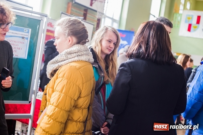 Zdjęcie w galerii na portalu naszraciborz.pl: Targi Pracy i Edukacji w Budowlance - fotoreportaż wiadomości z regionu