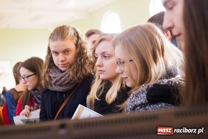 Zdjęcie w galerii na portalu naszraciborz.pl: Targi Pracy i Edukacji w Budowlance - fotoreportaż wiadomości z regionu