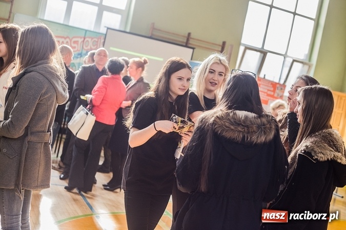 Zdjęcie w galerii na portalu naszraciborz.pl: Targi Pracy i Edukacji w Budowlance - fotoreportaż wiadomości z regionu