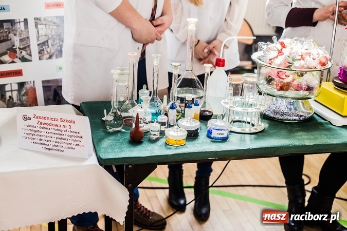 Zdjęcie w galerii na portalu naszraciborz.pl: Targi Pracy i Edukacji w Budowlance - fotoreportaż wiadomości z regionu