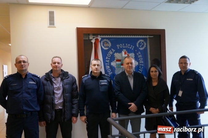 Zdjęcie w galerii na portalu naszraciborz.pl: Czescy policjanci odwiedzili raciborskich stróżów prawa wiadomości z regionu