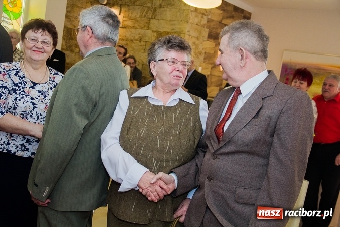 Zdjęcie w galerii na portalu naszraciborz.pl: Kolejne pary odznaczone Medalami za Długoletnie Pożycie Małżeńskie wiadomości z regionu